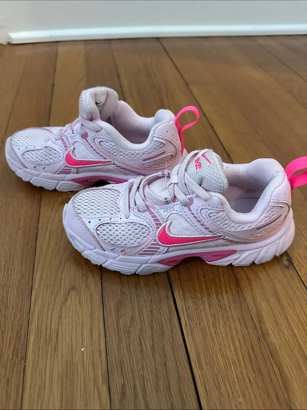 Nike Girls Kids White and Pink Sneakers